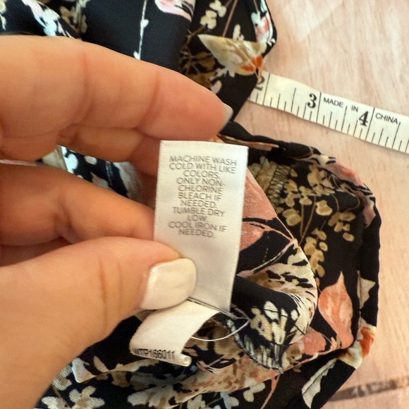 J Jill Size XL Black Pink Floral Long Sleeve Faux Wrap V-neck Blouse Top Blouse - Picture 5 of 8